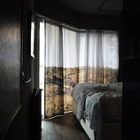 3D Curtains for a Scenic Landscape Illusion
